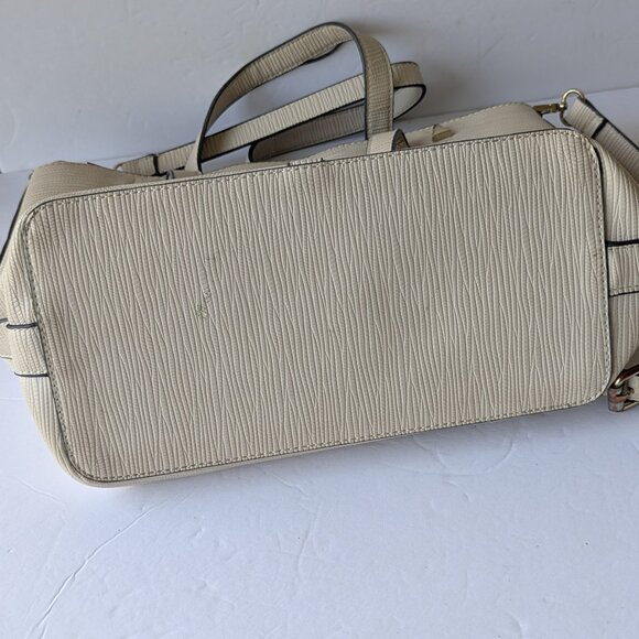 Christian Lacroix Cream Purse RN#137646 - Picture 7 of 12